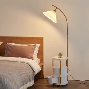 VERLEDK Bed Head Cabinet Light Integrierte Stehlampe leichte Luxus- und High-End-Kreativitäts-Vertikallampe über USB aufladbare Messingfalten-Lampenschirm-Standardlampe für Bibliothek Fotostudio, - BVLEQDKK